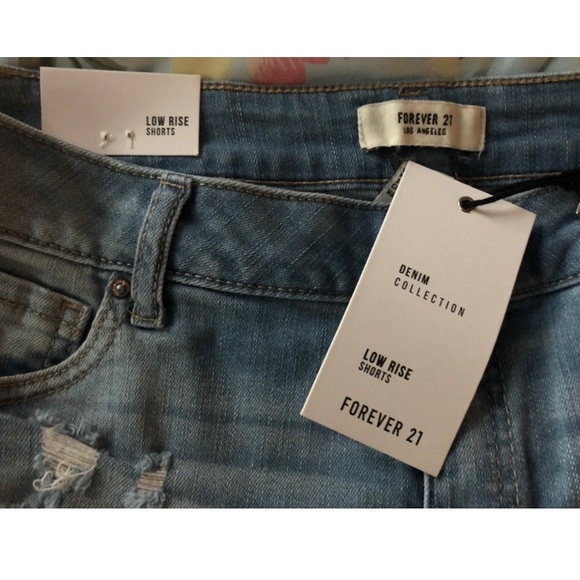FOREVER 21 Low Rise Distressed Shorts - Picture 4 of 7